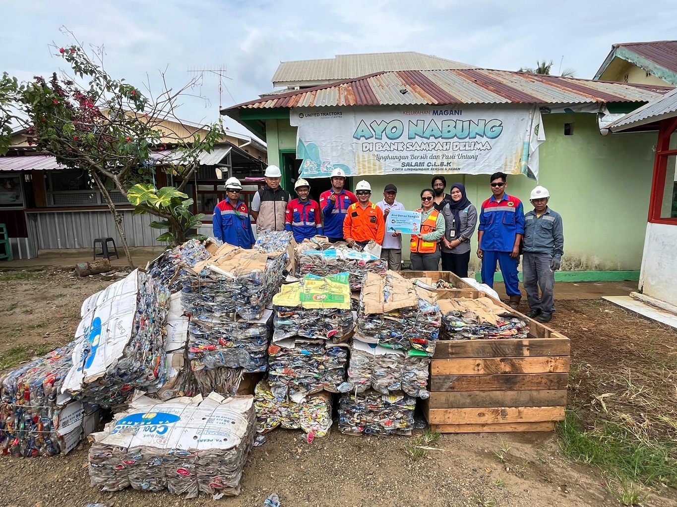 PT Vale Indonesia Tbk (PT Vale) mendonasikan 2.000 kg sampah terpilah ke bank sampah, dalam rangka memperingati Hari Peduli Sampah Nasional (HPSN) tahun 2024.